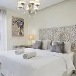Apartamento Spaces Mediterranean 5 Bedrooms, 4 Bathrooms, 75m2 Terrace, Centre Sitges- Sleeps 10 Sitges